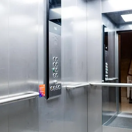 아파트 Design-ferienwohnung In Bad Neuenahr: Platz Fuer 4, Kueche, Wifi, Netflix