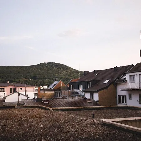 Design-ferienwohnung In Bad Neuenahr: Platz Fuer 4, Kueche, Wifi, Netflix