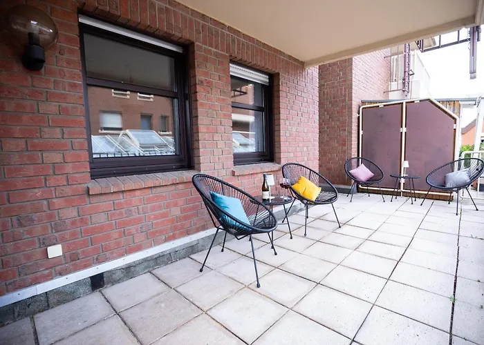 Design-ferienwohnung In Bad Neuenahr: Platz Fuer 4, Kueche, Wifi, Netflix アパート