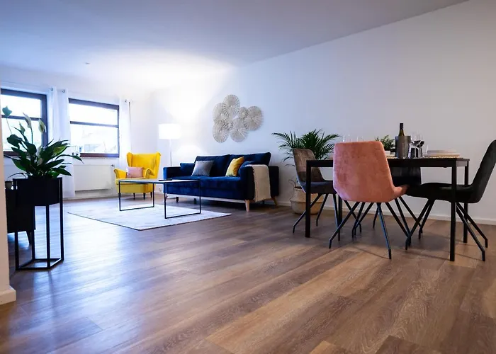 Design-ferienwohnung In Bad Neuenahr: Platz Fuer 4, Kueche, Wifi, Netflix * Bad Neuenahr-Ahrweiler