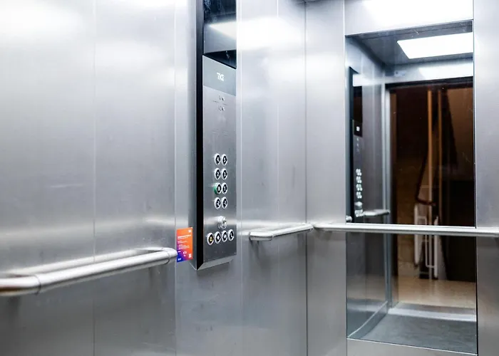 Apartamento Design-ferienwohnung In Bad Neuenahr: Platz Fuer 4, Kueche, Wifi, Netflix