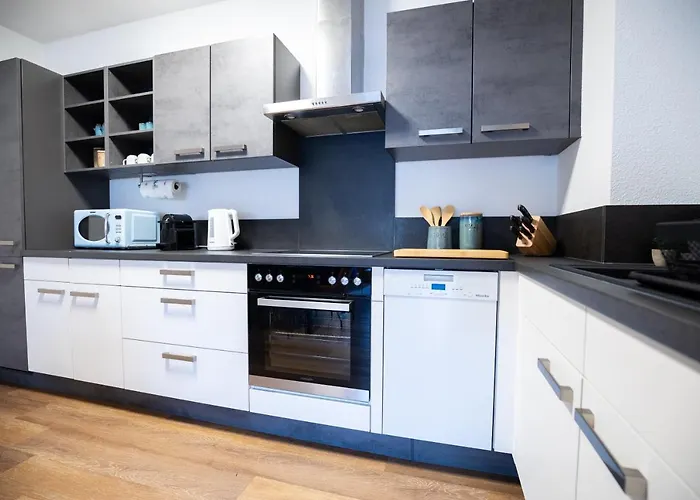 Design-ferienwohnung In Bad Neuenahr: Platz Fuer 4, Kueche, Wifi, Netflix *