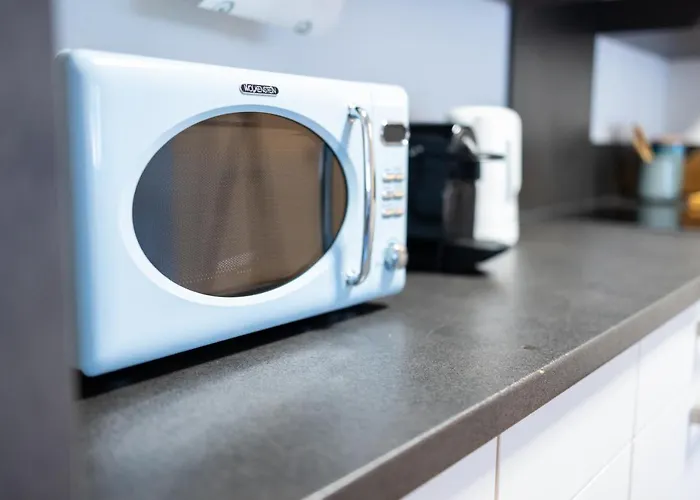 Apartamento Design-ferienwohnung In Bad Neuenahr: Platz Fuer 4, Kueche, Wifi, Netflix Bad Neuenahr-Ahrweiler